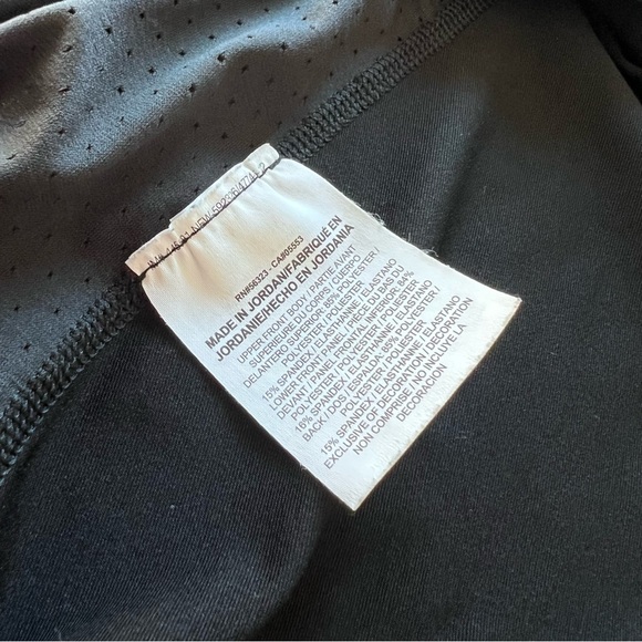 Nike Pro Performance Tank - Picture 3 of 5